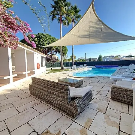 Traditionnelle Avec Piscine, Jardin, Climatisation, Parking Casa de Férias Albufeira